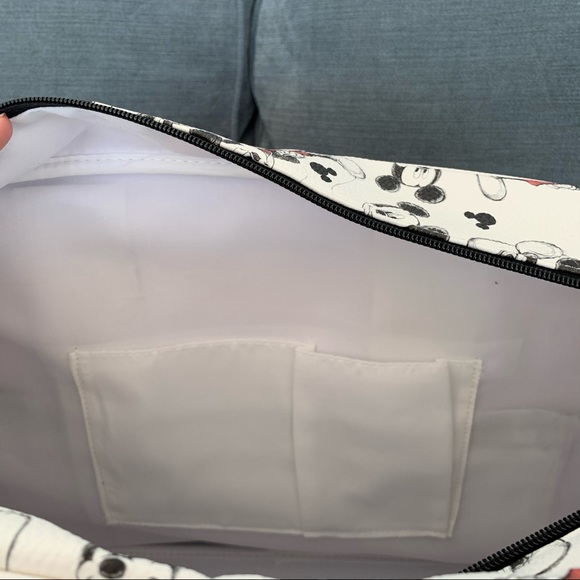 LAST ONE Mickey Mouse Weekender Duffle Luggage Bag - Picture 11 of 11